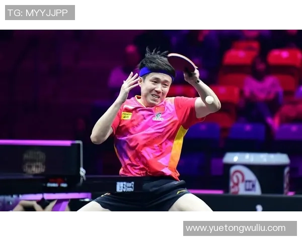 足球明星遭粉丝围堵瞬间曝光引发热议视频合集 足球明星遭粉丝围堵瞬间曝光引发热议视频合集